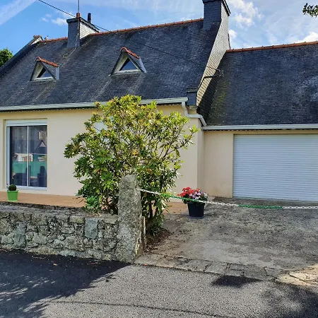 Gite Locmousteru Exterior photo