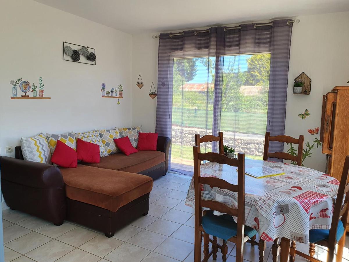Locmousteru Holiday home Mousteru